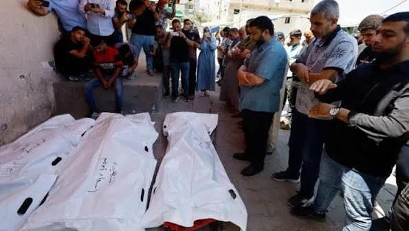 ثلاثة شهداء وعدة مصابين في قصف لقوات الاحتلال على مدينة غزة
